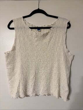 Old Navy Textured Sleeveless Tank Top